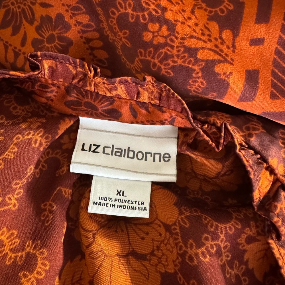 LIZ CLAIBORNE  BEAUTIFUL PRINT BLOUSE SIZE:  XLARGE #2 - Picture 10 of 10